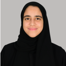 معلمة صف لغة إنكليزية